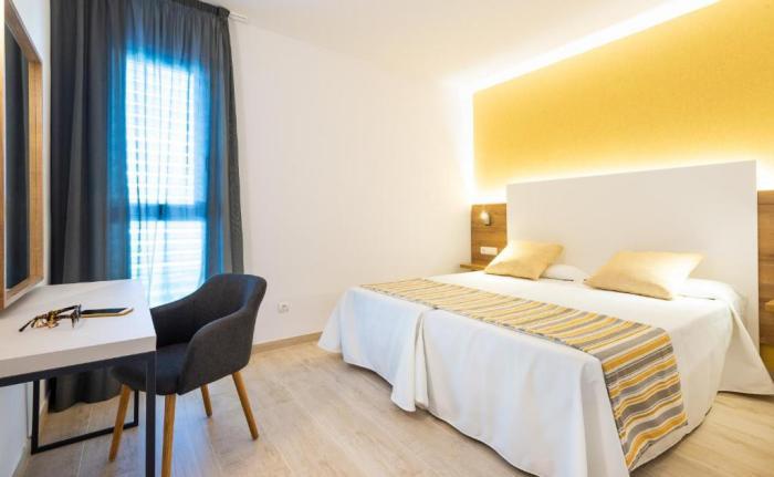 Casablanca Apartments, Санта Понса Стая снимка
